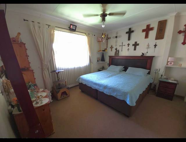 3 BEDROOM RETIREMENT UNIT FOR SALE IN ROOIBERG
